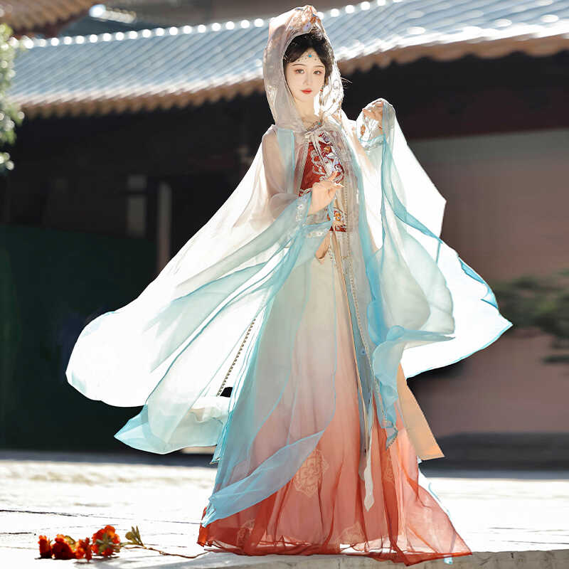 秀巅原创汉服女【大漠公主】唐制汉服刺绣吊带异域风斗篷破裙套装