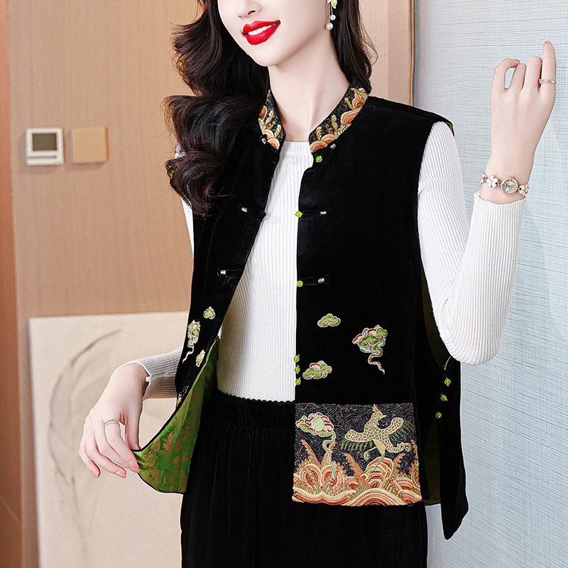 新款马甲背心刺绣桑蚕丝上衣