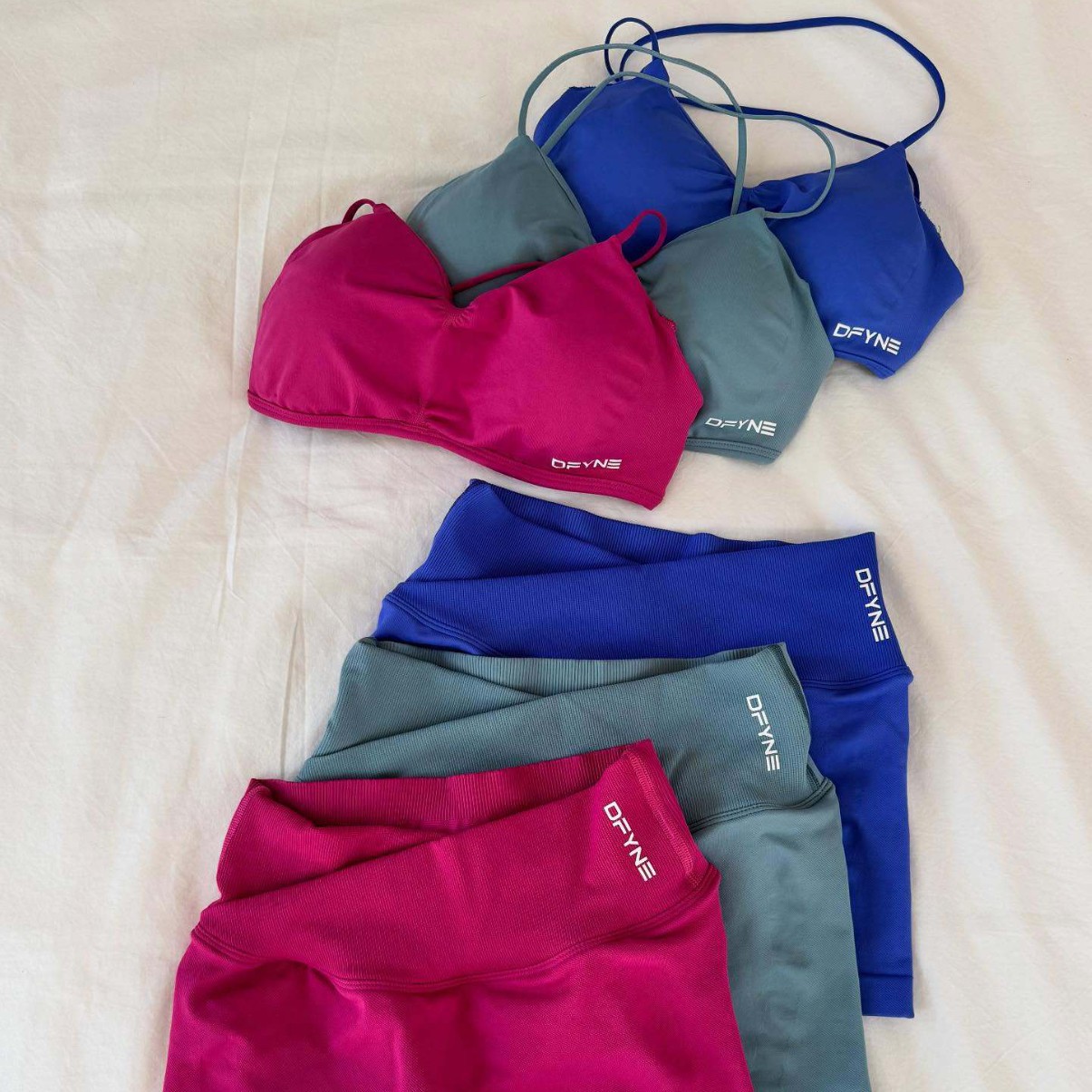 DF Vision健身瑜伽套装交叉腰短裤提臀长裤运动文胸美背长袖披肩