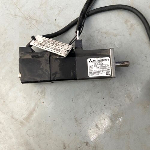 三菱伺服电机HC-KFS13B 测试好的 保证质量100W 议价