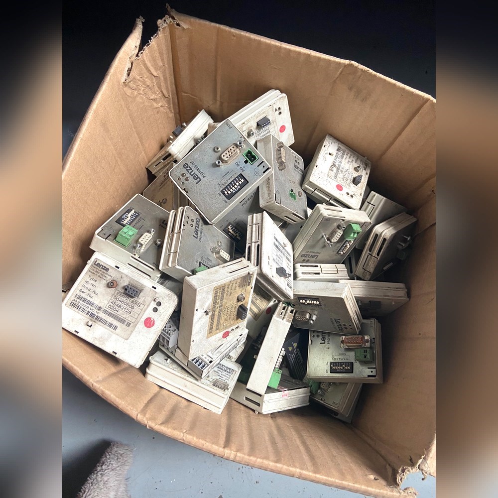 2133IB Lenze伦茨变频器PROFIBUS DP通讯 议价