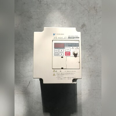 安川变频器 miniJ7系列 1.5KW 380V CIMR 议价