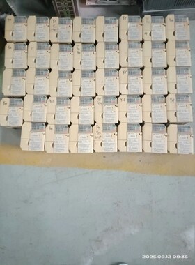 安川变频器CIMR-JB4A0004BBA 议价