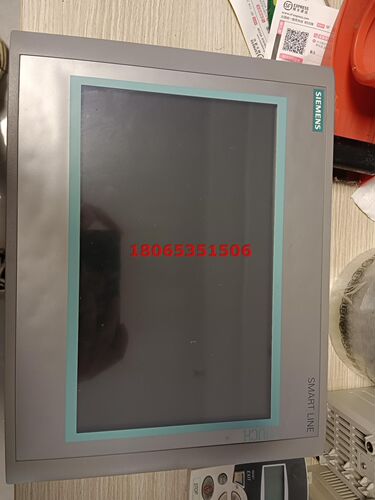 6AV6 648-0BE11-3AX0 触摸屏，颜色如图，功