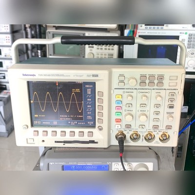 泰克TDS 3054B示波器 5mhz带宽5Gss功能正常 议价
