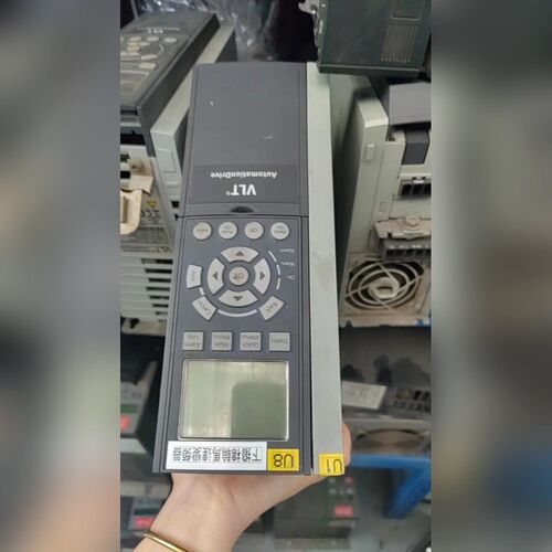 丹佛斯FC301 2.2KW 380V FC-301P2K2 议价