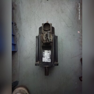 R88M-G1K530T 电机 .实物拍摄 功 议价