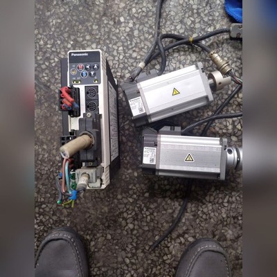 MBDDT2210驱动带MHMD042P1S电机 议价