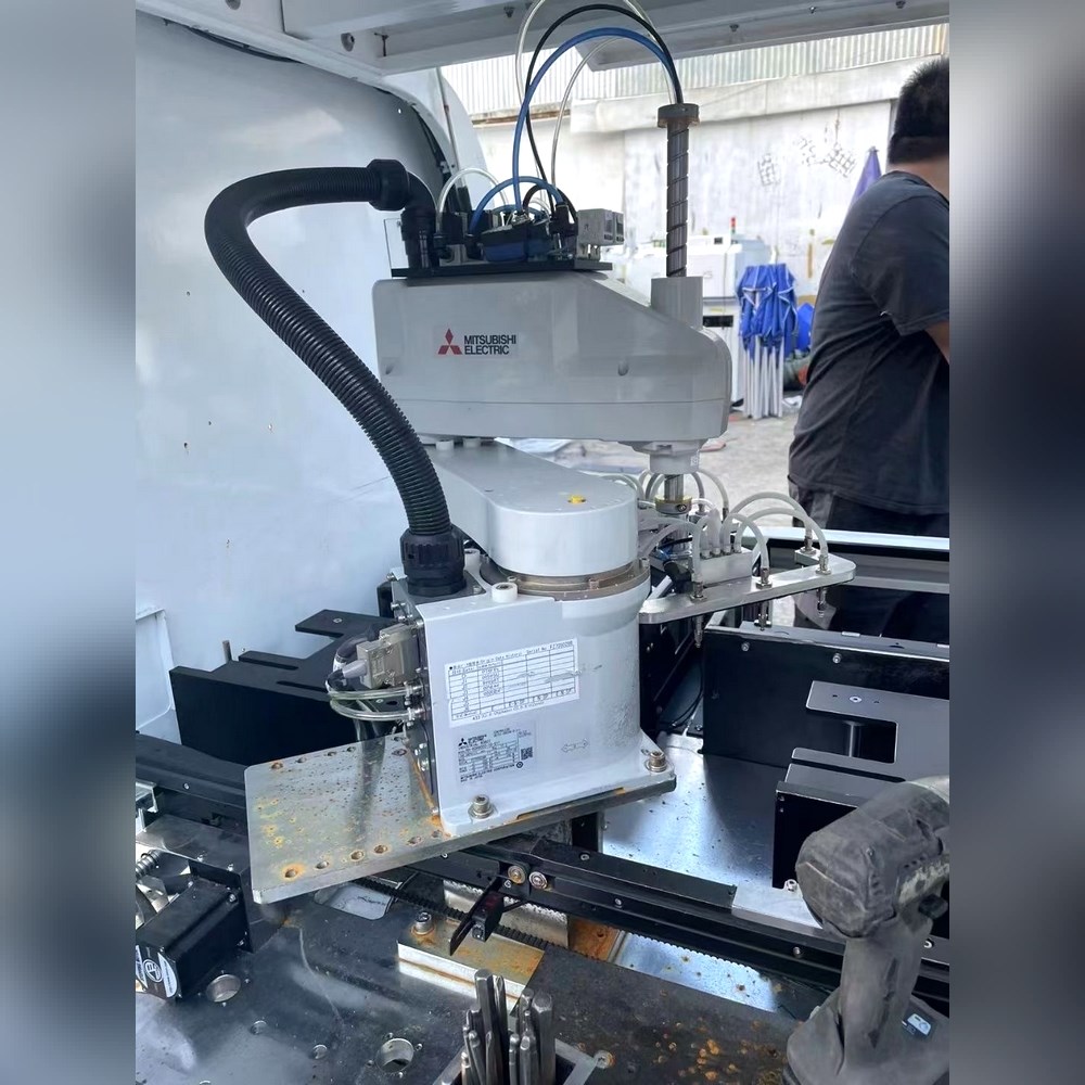 三菱机械手RH -6CH6020-1D-S11成色非常新 议价