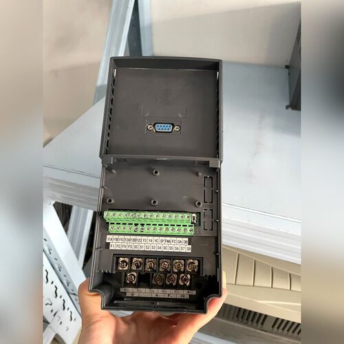 易控变频器EC502D2G03D7P43C2.2KW 议价
