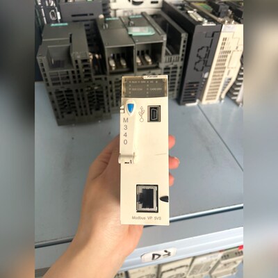 BMXP341000施耐德模块带内存卡实物拍摄功能完好 议价