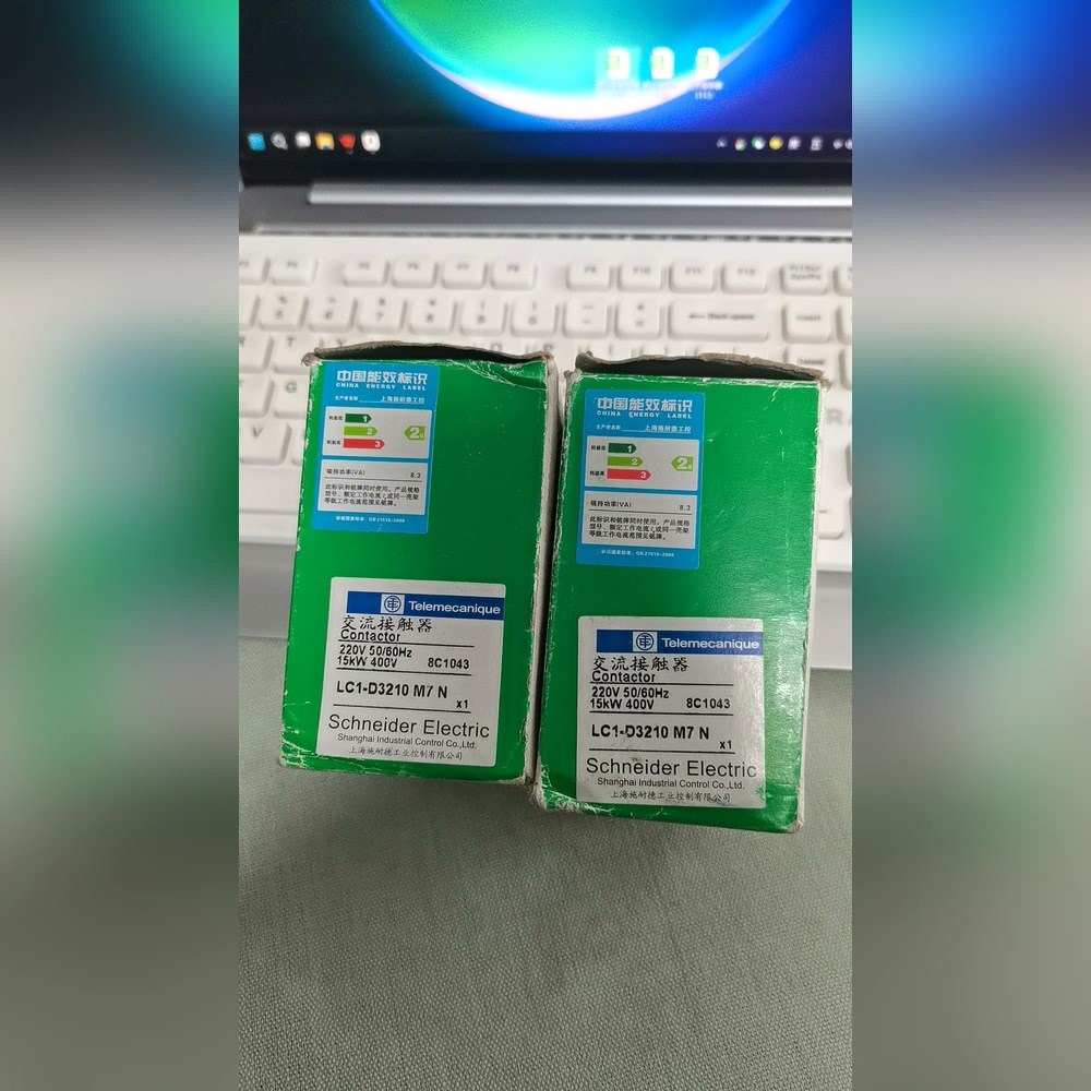剩两只LC1-D3210M7N接触器 议价