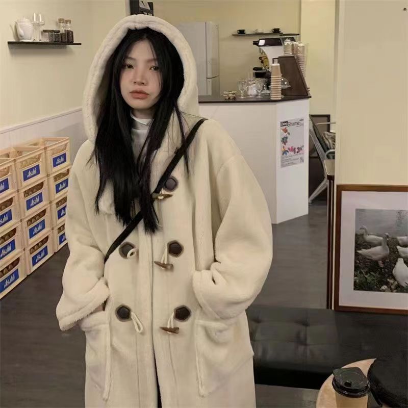 牛角扣羊羔毛绒外套女冬季中长款宽松加厚连帽皮毛一体大衣仿皮草