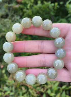 卡13.7淡茶黄翡翠手串男款正宗天然缅甸翡翠A货特色