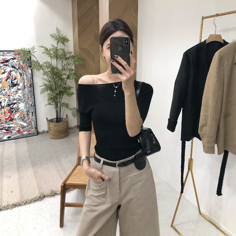 法式漏肩一字领天丝针织衫短袖女春季薄款黑色修身显瘦五分袖上衣