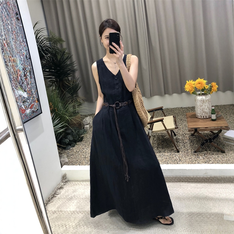 高级感复古老钱风亚麻V领连衣裙2025夏季超好看百搭气质显瘦长裙