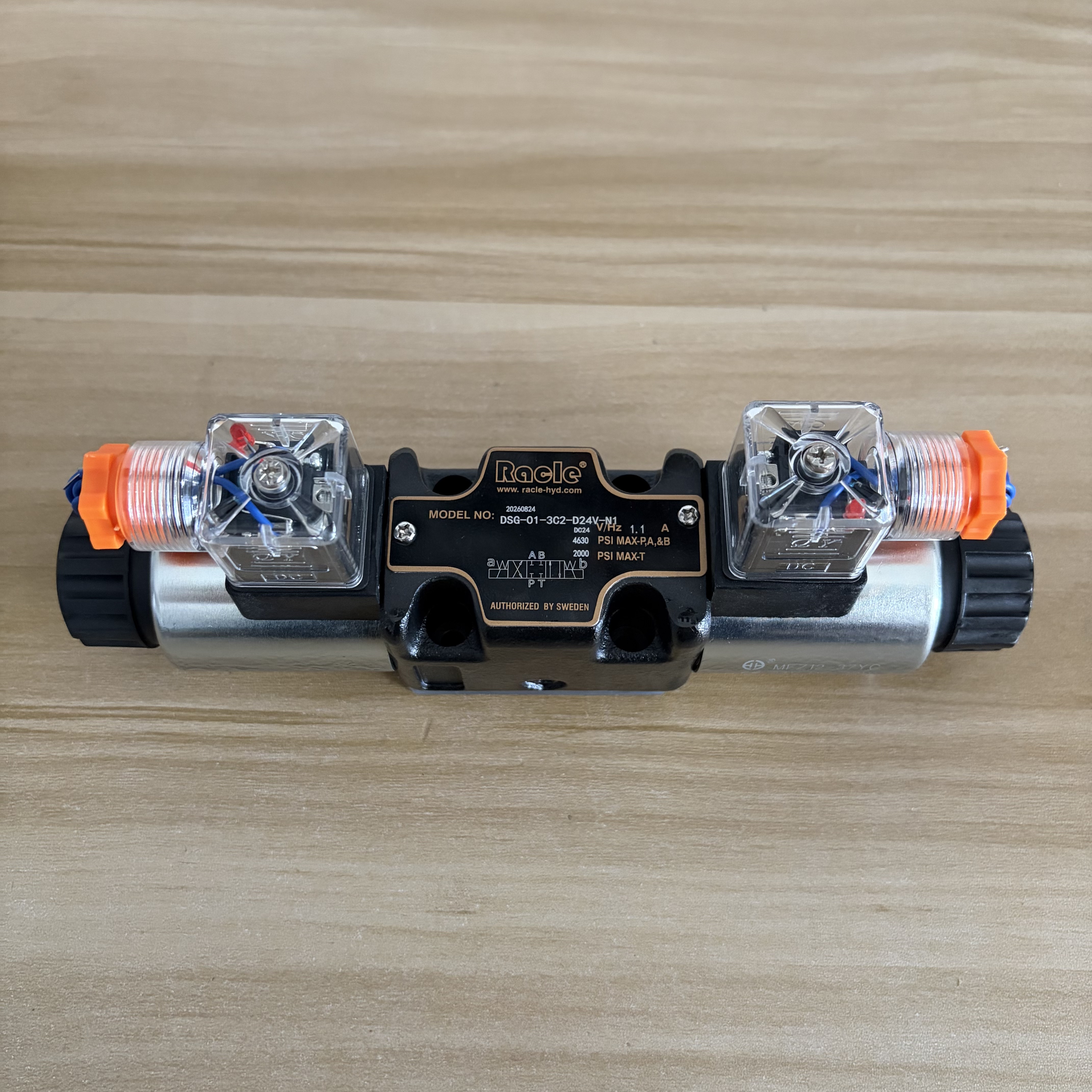 台湾Racle液压电磁换向阀DSG-01-3C2-D24V-N1