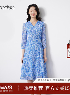 黛玛诗蓝色碎花连衣裙春夏新款时尚优雅V领温柔蕾丝印花A字裙女