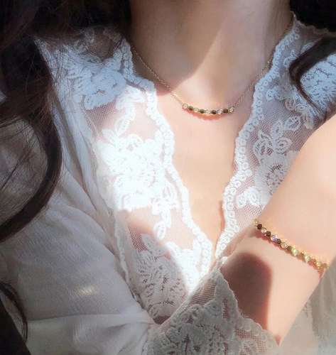 钛钢蜂巢微笑锁骨链刘亦菲同款
