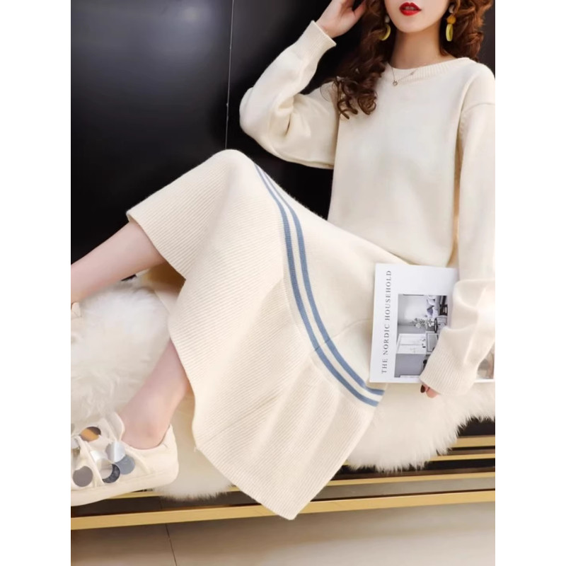 秋冬慵懒圆领长款内搭针织毛衣裙