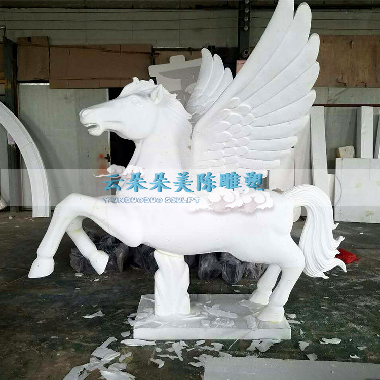 欧式婚礼金色独角兽雕刻泡沫雕塑图片
