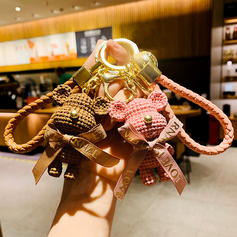 新款树脂毛线熊钥匙扣女精美汽车书包挂件情侣时尚包包挂饰小