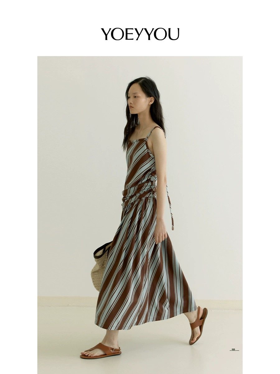 设计师品牌YOEYYOU24春夏女士复古简约优雅中性休闲风平底凉鞋,女鞋,休闲凉鞋,淘宝优惠券,粉丝福利购,淘宝优惠卷