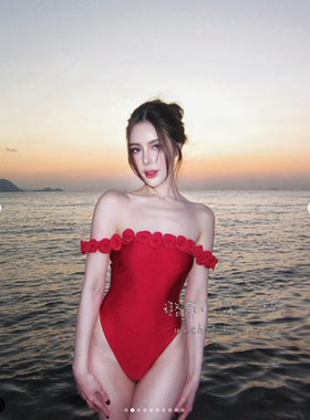 same 代购立体玫瑰花红色露肩连体泳衣