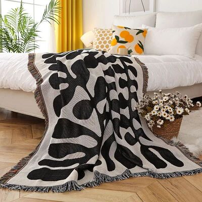 Nap Time Luxurious Bed End Blanket Perfect for Relaxation Mu