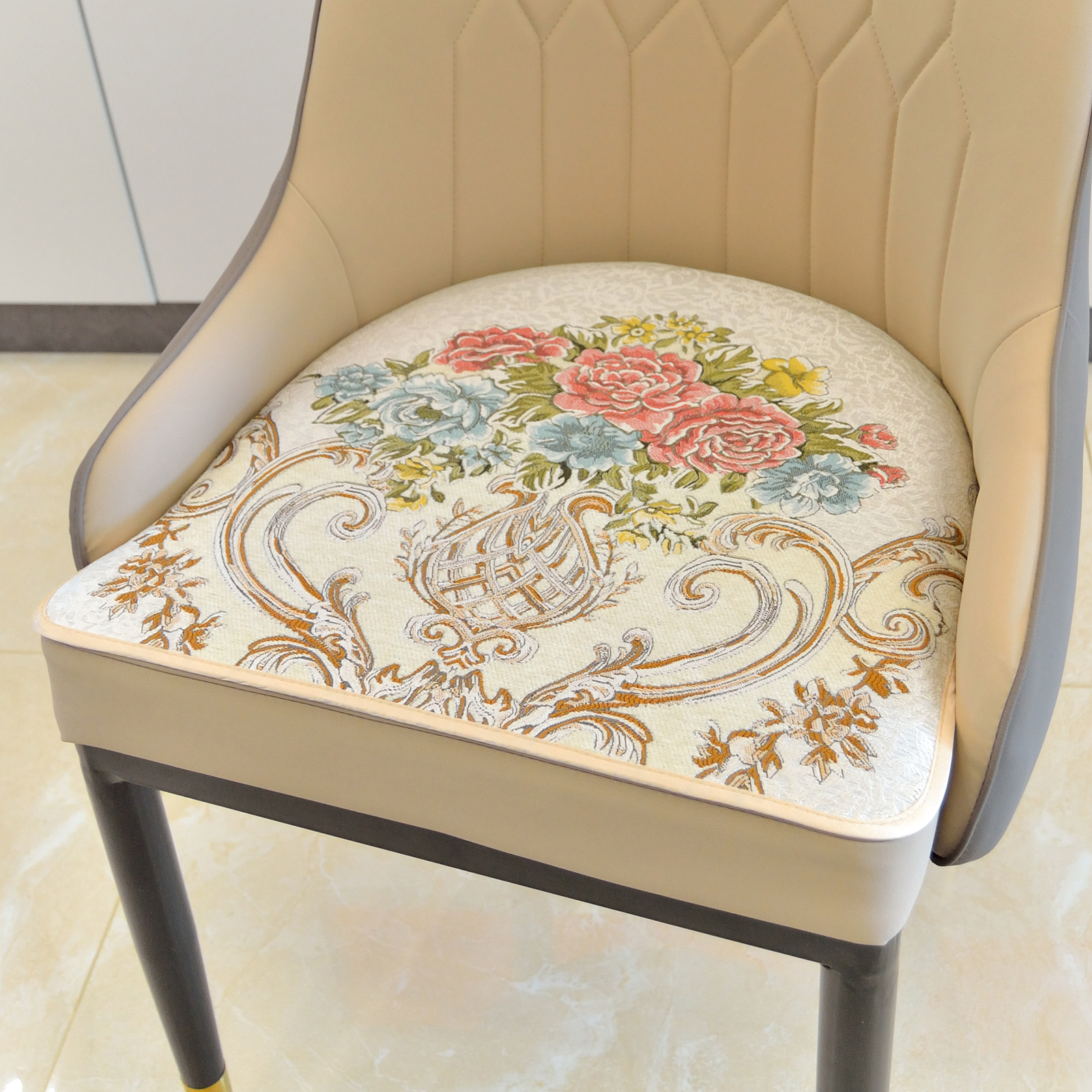 四季通用座垫高档马蹄形皮餐椅坐垫轻奢简约弧形U形餐桌椅垫防滑