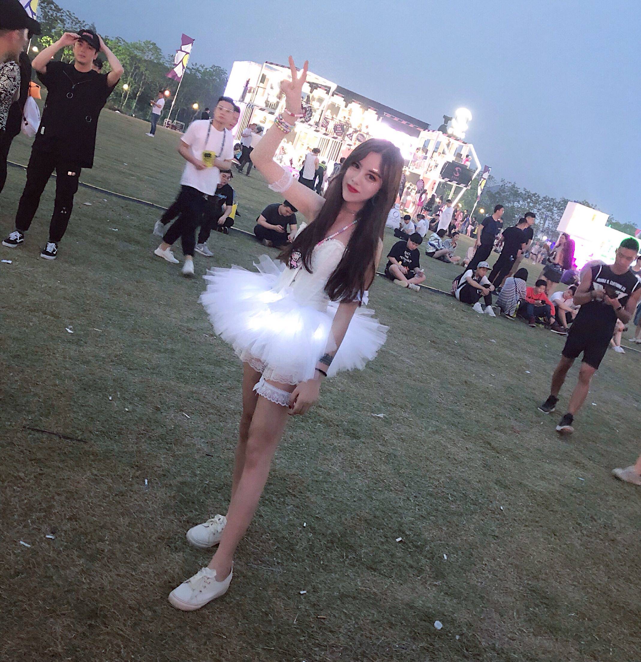 万圣节cos服装女edm电音节发光tutu裙套装led蓬蓬裙夜店派对蹦迪