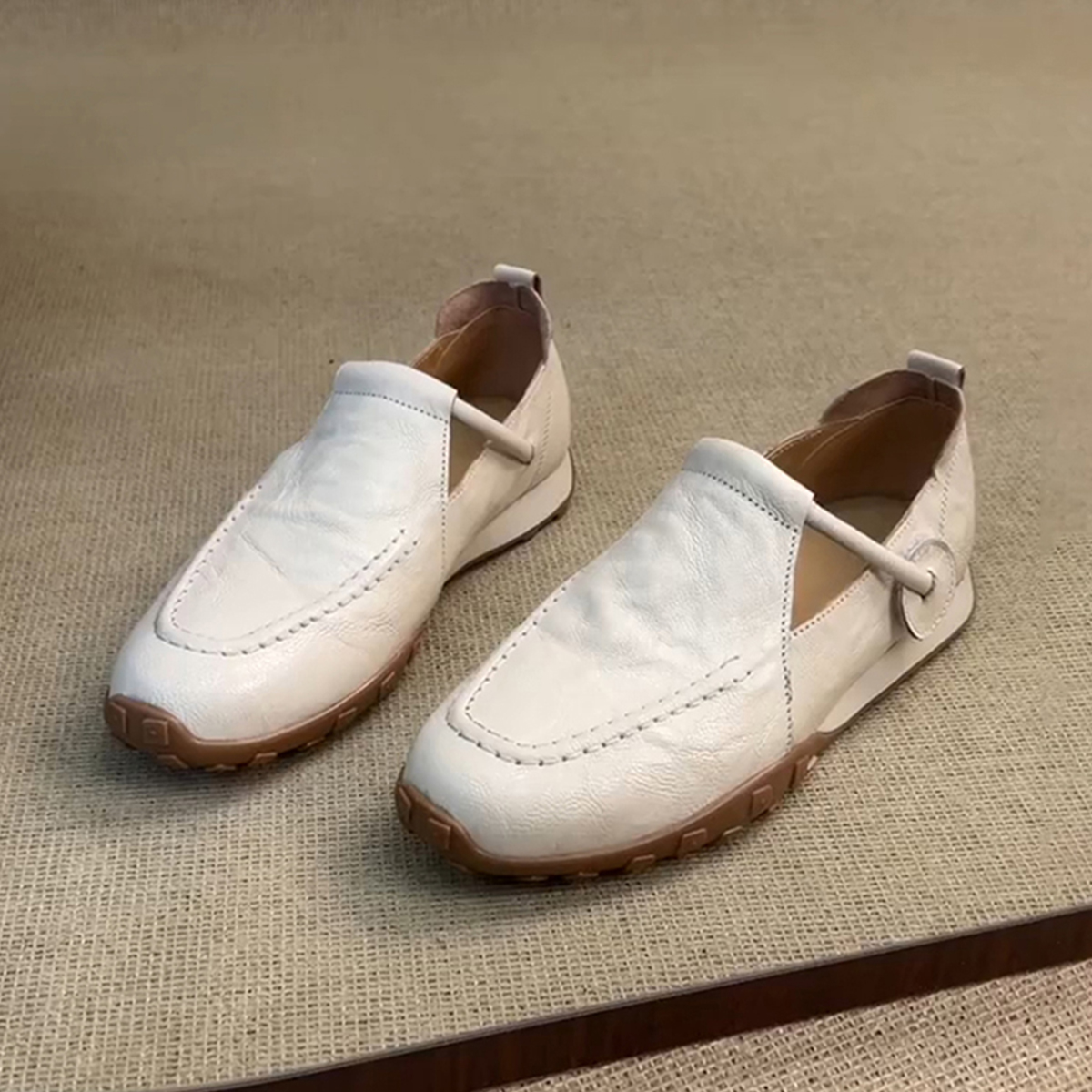 软皮版~小众软底不累脚小皮鞋女英伦风魔术贴一脚蹬通勤玛丽珍鞋