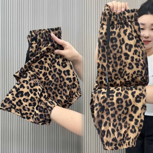 夏季百搭显瘦豹纹冰丝束脚裤女