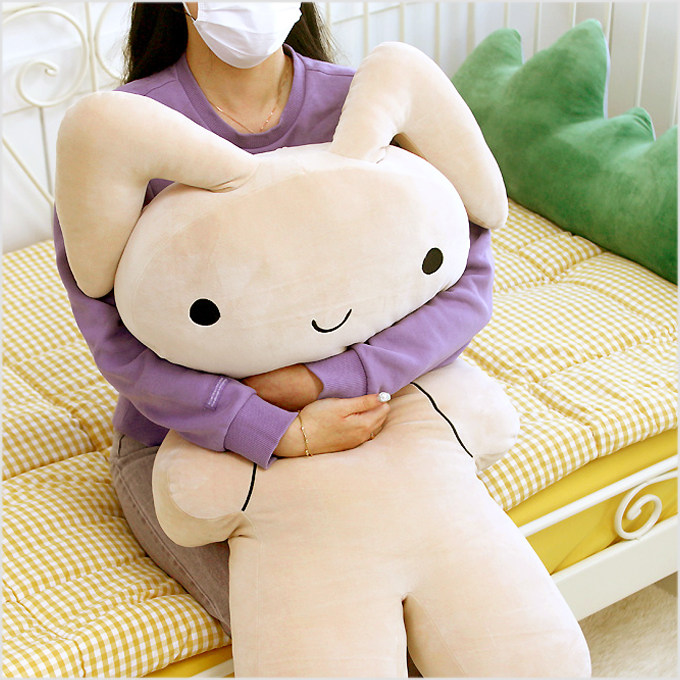 韩国蜡笔小新挨揍兔大号抱枕公仔