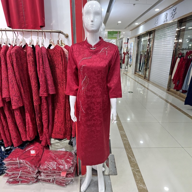 小个子喜妈妈订婚宴礼服