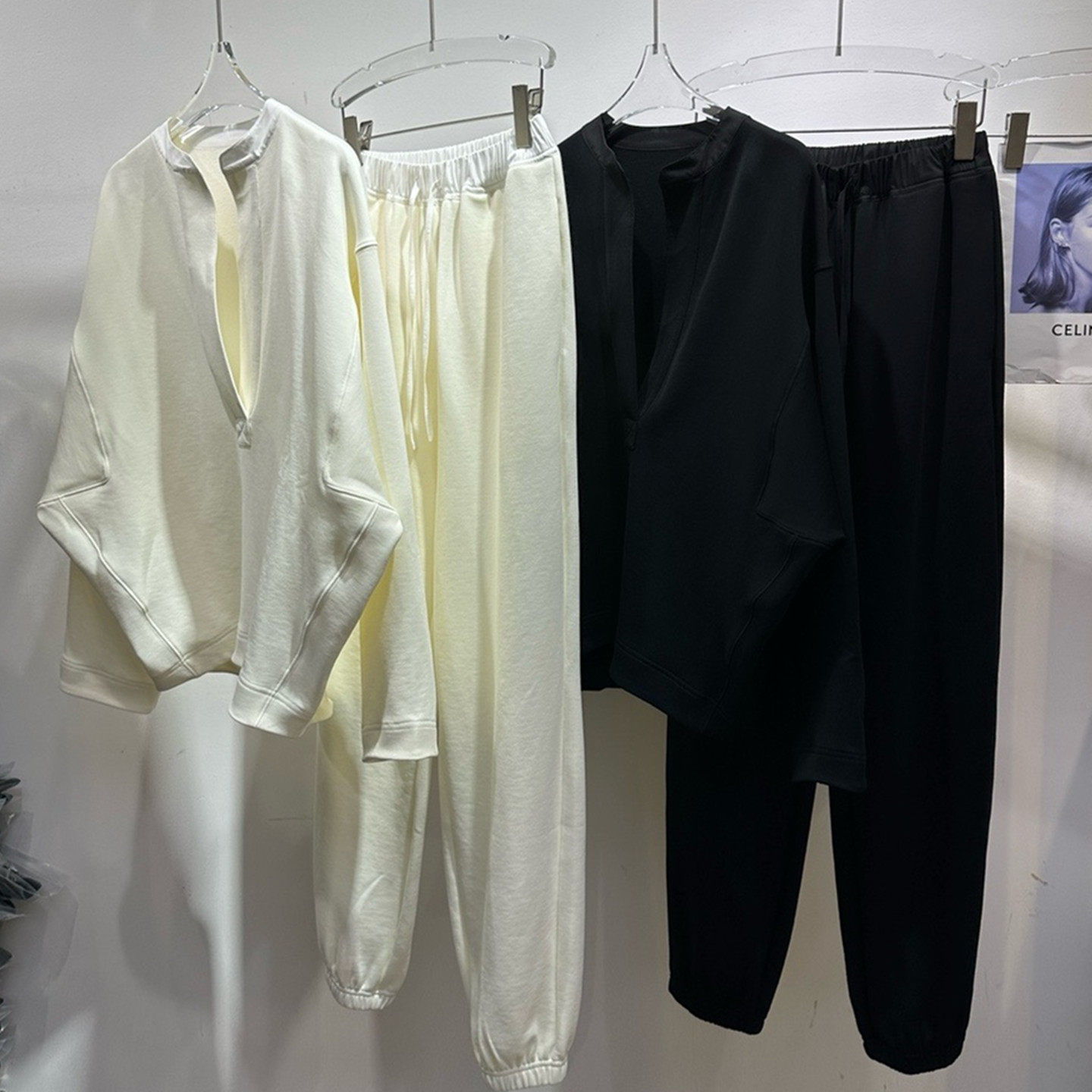 慵懒风宽松不规则廓形棉混纺卫衣束脚裤运动休闲套装女装秋季新品