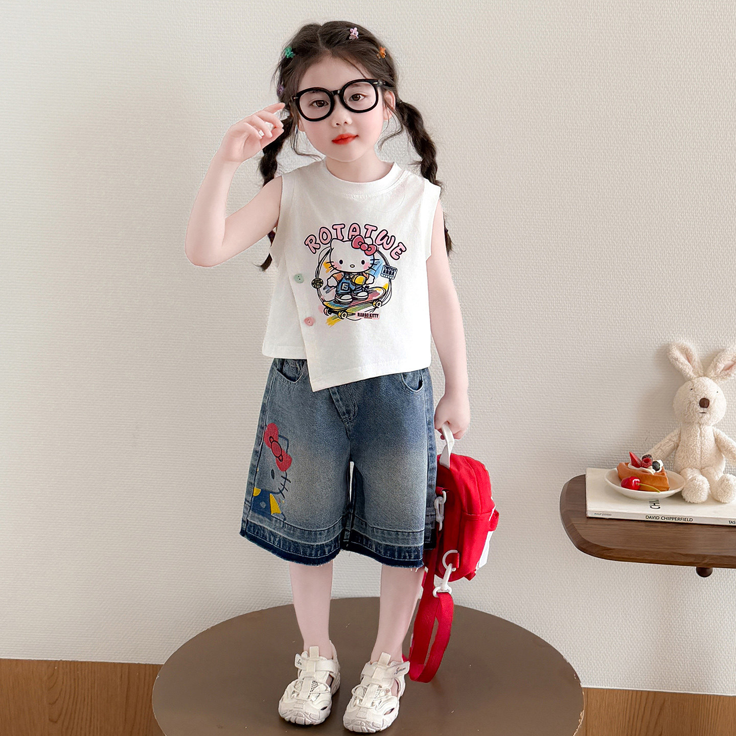 女童卡通背心套装夏季2026新款宝宝牛仔裤夏装儿童甜美女孩两件套
