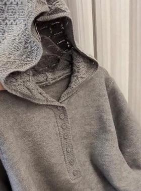 欧货时尚连帽设计感灰色长袖针织毛衣女2025春秋季新款气质上衣潮