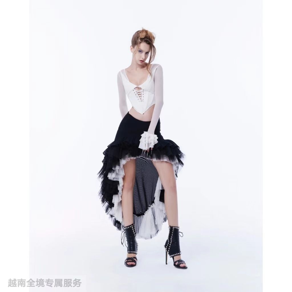 越在线越南小众品牌Liniss新款深V绑带修身长长袖上衣蓬蓬鱼尾裙