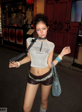 越在线越南小众isme新款性感辣妹短款露脐短袖上衣短裤