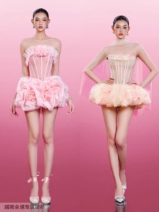 越在线越南小众moulinrose新款抹胸鱼骨繁花绑带蓬蓬连衣裙