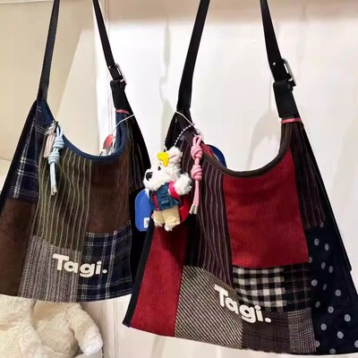 Tagi拼接大容量小众灯芯绒斜挎包