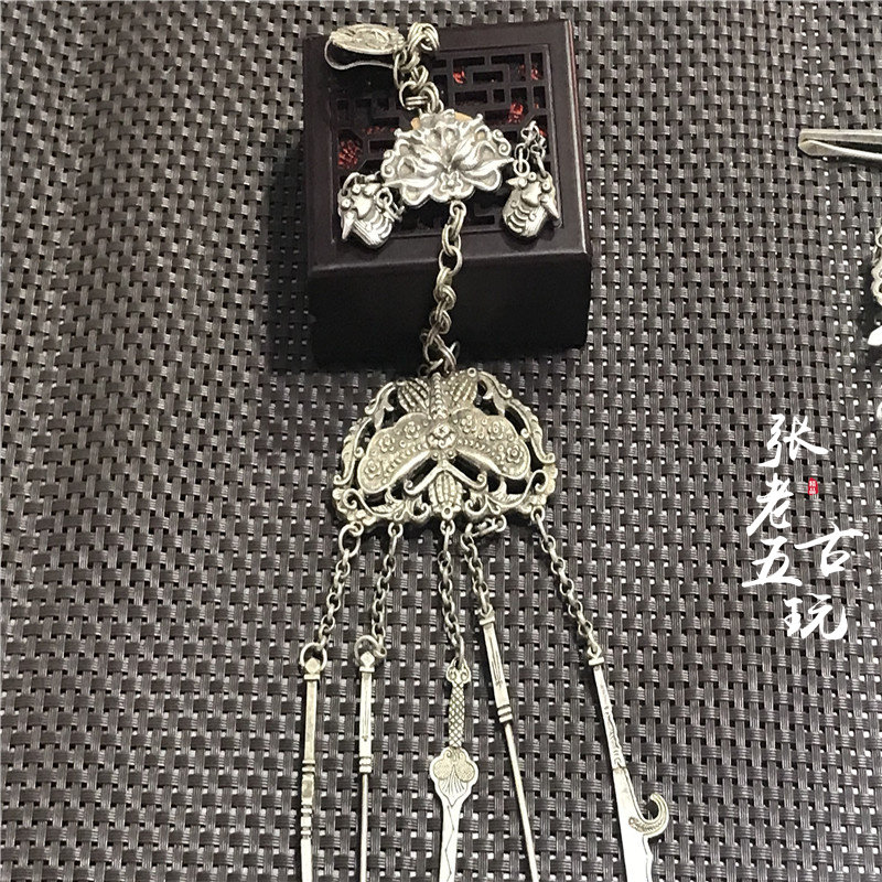 足银饰藏银白铜苗银吊坠银锁宝宝成人项链儿童平安锁婴儿银器蝴蝶