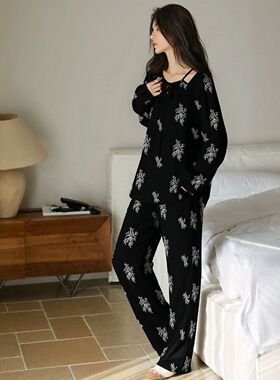 女士休闲慵懒宅家带胸垫睡衣女春秋季新款黑色雪花长袖家居服套装