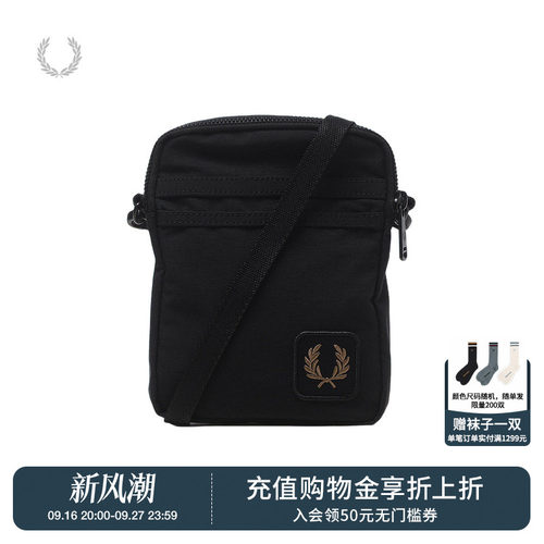 FREDPERRY斜挎包小包简约基础款