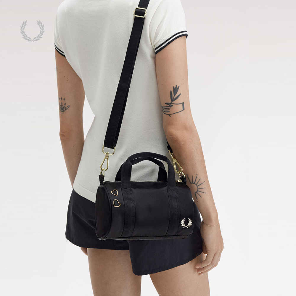 FRED PERRY.Amy联名款女士休闲包2025夏麦穗爱心单肩手提包L9265