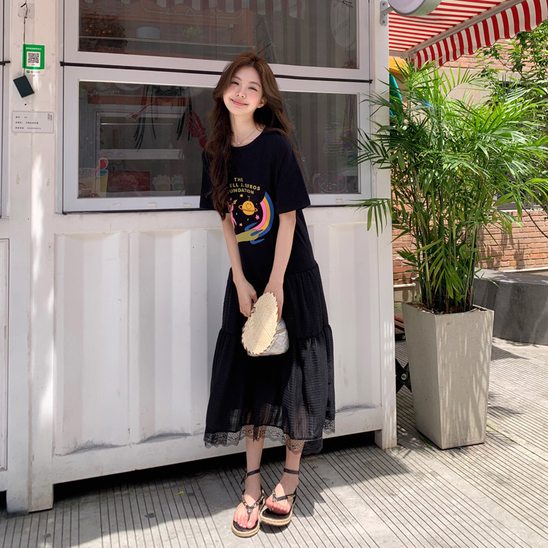 时髦炸街设计感印花连衣裙女夏2025新款蕾丝拼接假两件黑色T恤裙,女装连衣裙,2C111