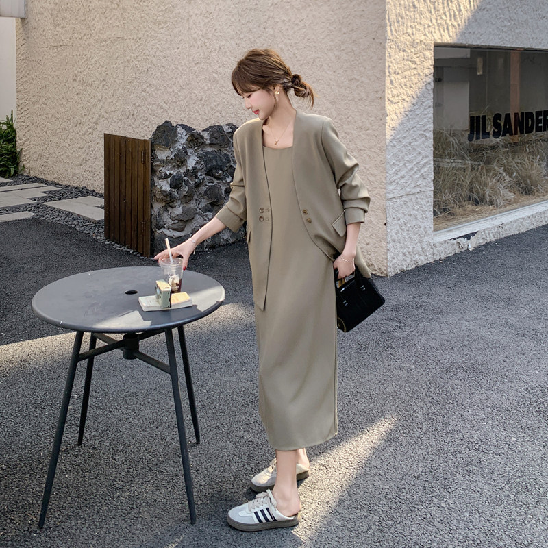 设计感西装外套吊带裙套装女春秋2025新款小香风两件套减龄超好看,女装套装/套裙,2C111