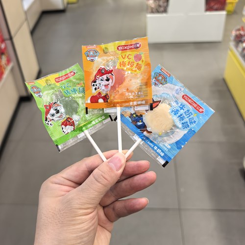 亿智汪汪队VC牛奶味混装棒棒糖