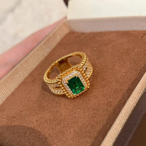 法式复古祖母绿方块满钻圆珠戒指